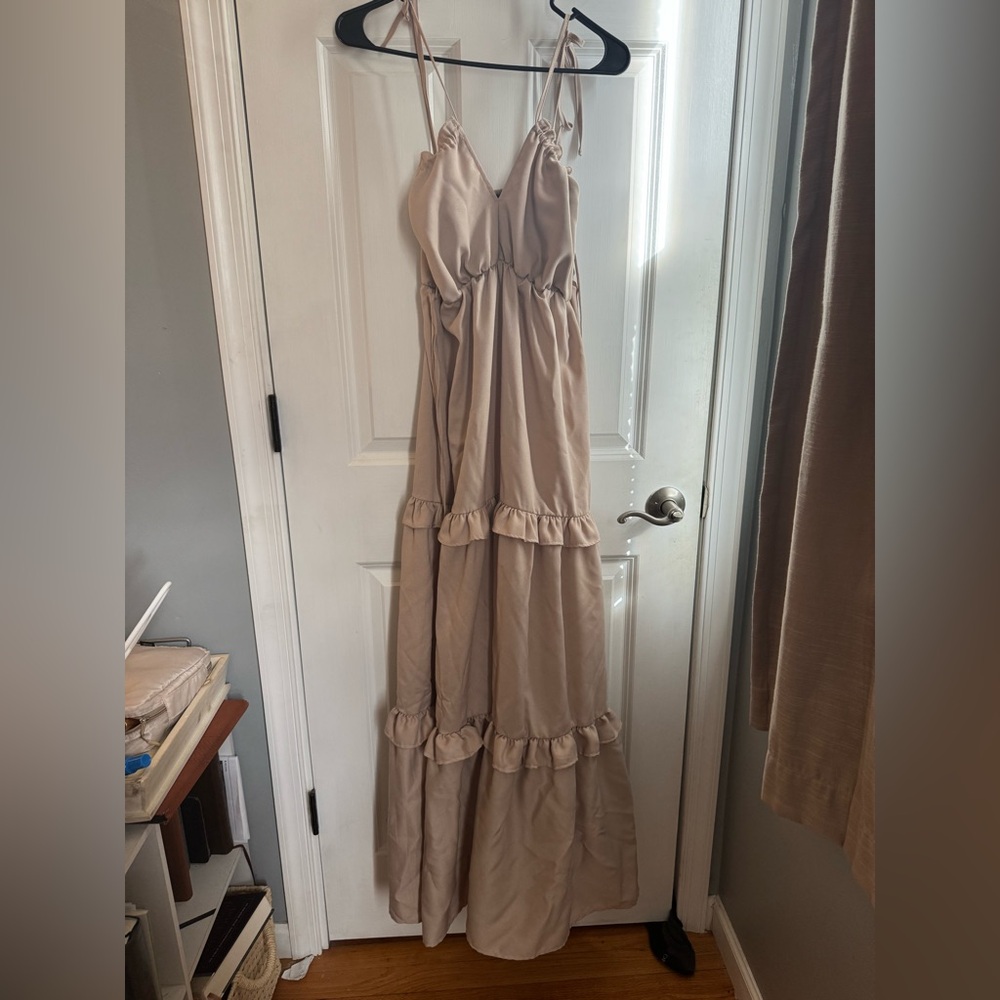Elegant Boohoo Tan Maxi Dress Blush Pink - Size 10